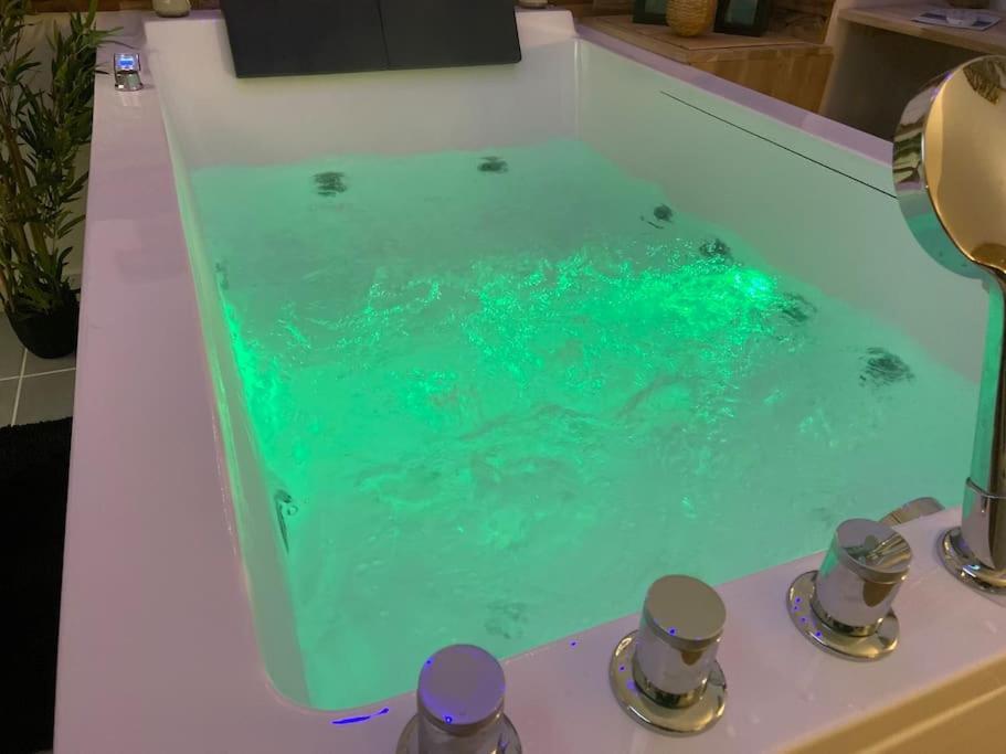 Lover Dose Spa Vierzon Eksteriør billede